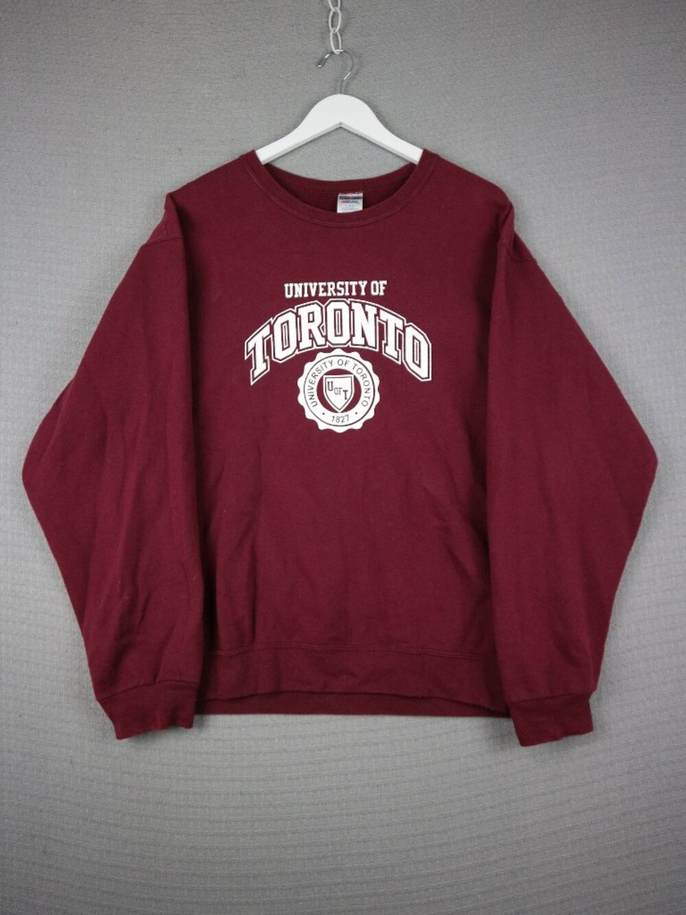 Jerzees Large University of Toronto Burgundy Crewneck Pullover Sweater